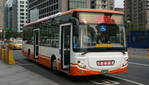 Du lịch Đài Loan bằng xe bus "Đi 2 tính tiền 1"