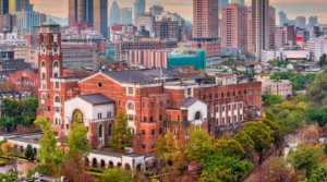 Đại học Quốc lập Đài Loan (NTU) - trường Công lập - dẫn đầu về học thuật.